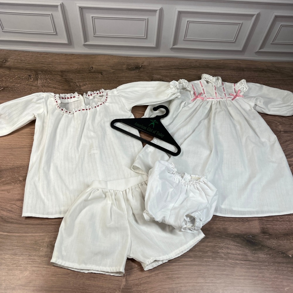 Pleasant Company American Girl Doll Clothes 1997 White Pink Lace Nightgown Set